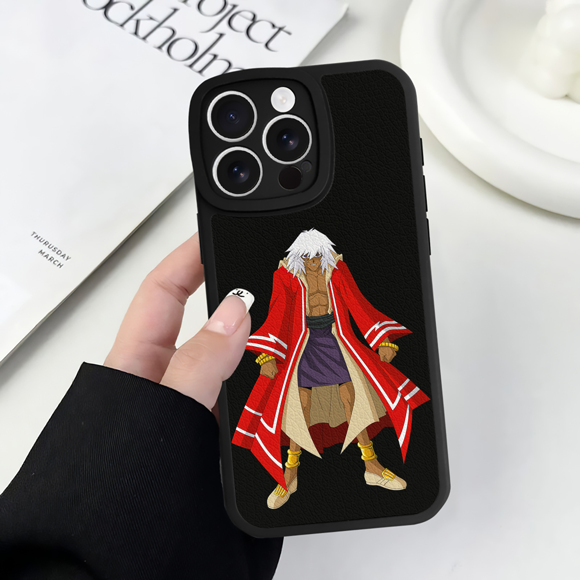遊☆戯☆王 Yu-Gi-Oh! 【iPhone 16シリーズ対応】シリコンスマホケース（レザー調） 材質：シリコン
